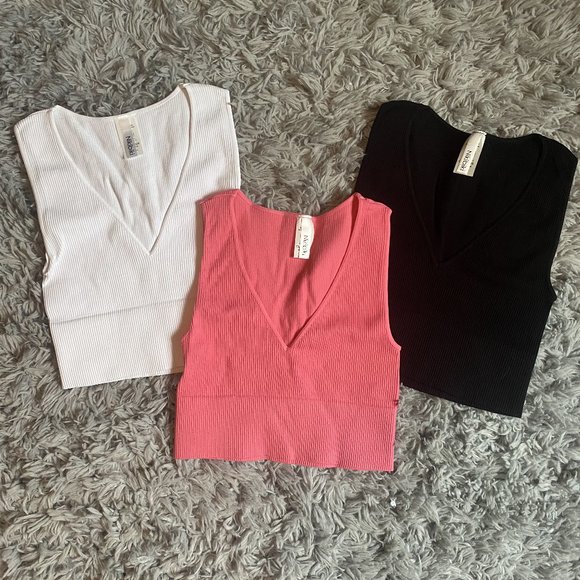 NWT Black Nikibiki Plunge Tank Top - Picture 2 of 5